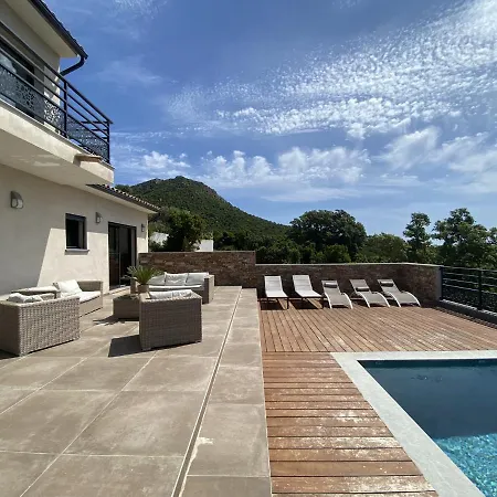 וילה Tres Belle Neuve Vue Avec Piscine Chauffee *