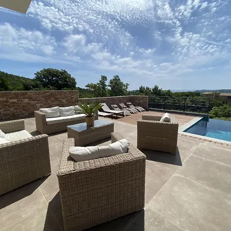 וילה Tres Belle Neuve Vue Avec Piscine Chauffee סנט-לוסידה פורטו-וקיו