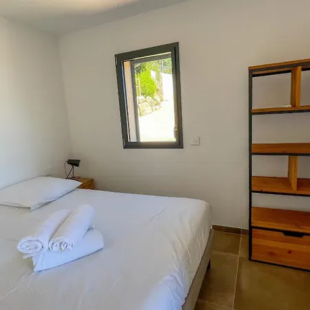 Tres Belle Neuve Vue Avec Piscine Chauffee Villa *