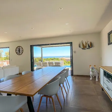 וילה Tres Belle Neuve Vue Avec Piscine Chauffee *