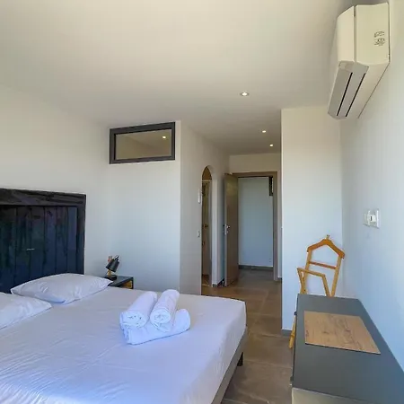 Tres Belle Neuve Vue Avec Piscine Chauffee * סנט-לוסידה פורטו-וקיו