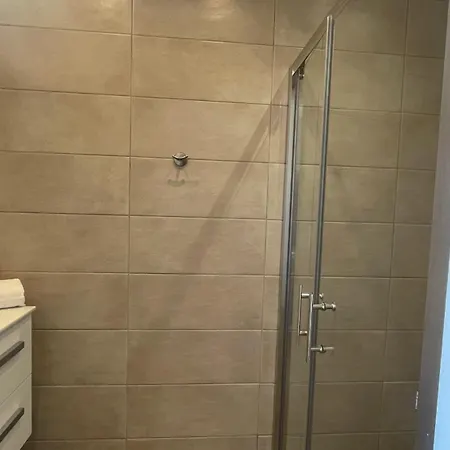 Tres Belle Neuve Vue Avec Piscine Chauffee סנט-לוסידה פורטו-וקיו