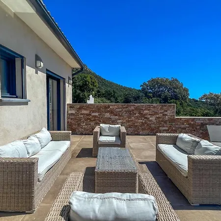 וילה Tres Belle Neuve Vue Avec Piscine Chauffee סנט-לוסידה פורטו-וקיו