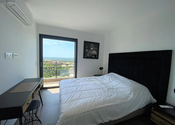 Tres Belle Neuve Vue Avec Piscine Chauffee Sainte-Lucie de Porto-Vecchio