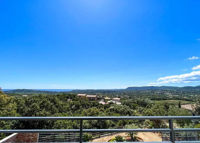 Tres Belle Neuve Vue Avec Piscine Chauffee Villa *