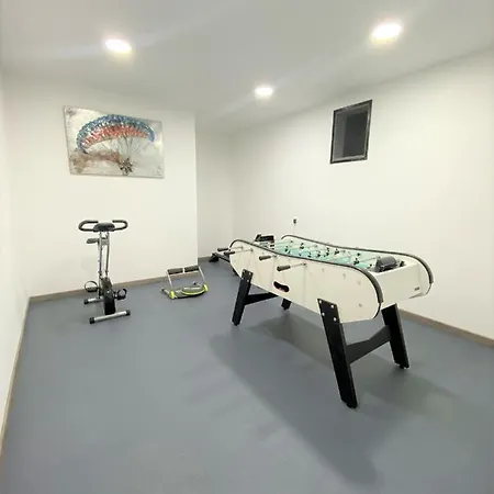 Tres Belle Neuve Vue Avec Piscine Chauffee *