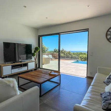 Tres Belle Neuve Vue Avec Piscine Chauffee Villa Sainte-Lucie-de-Porto-Vecchio