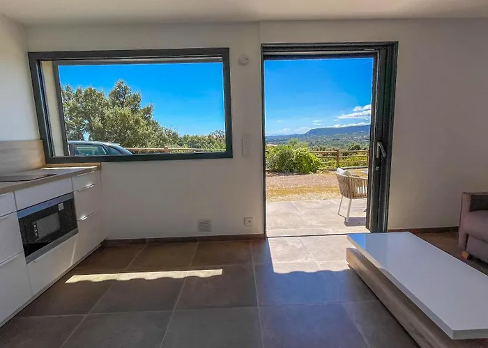 Tres Belle Neuve Vue Avec Piscine Chauffee * Sainte-Lucie de Porto-Vecchio