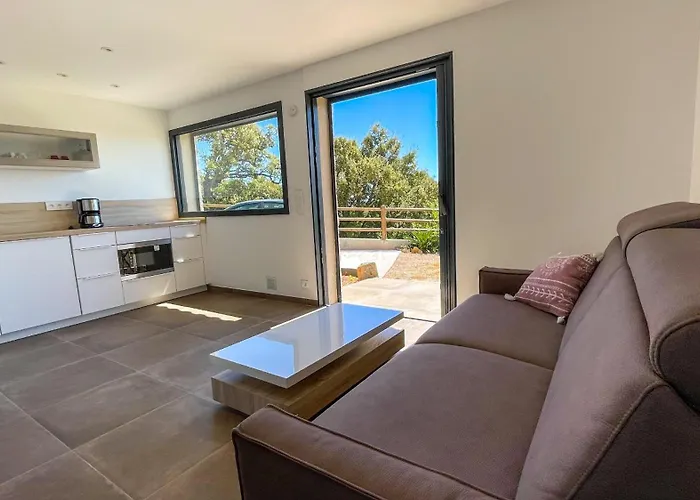 Villa Tres Belle Neuve Vue Avec Piscine Chauffee *