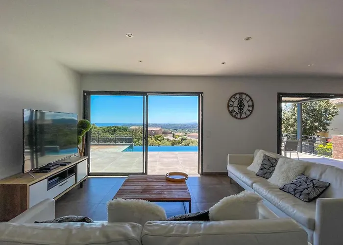 Tres Belle Neuve Vue Avec Piscine Chauffee * Sainte-Lucie de Porto-Vecchio