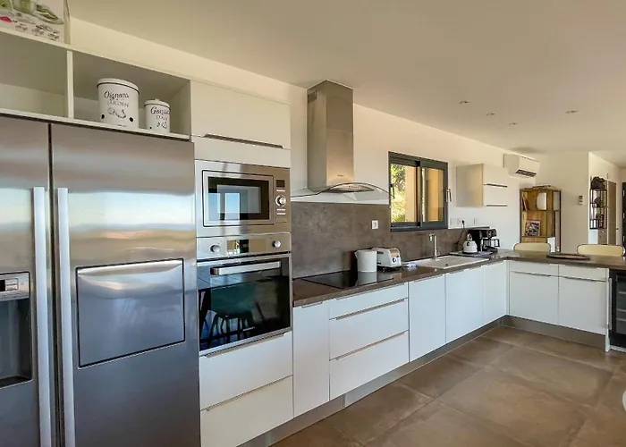 Villa Tres Belle Neuve Vue Avec Piscine Chauffee Sainte-Lucie de Porto-Vecchio