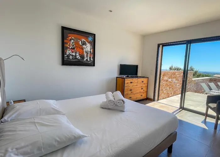 Tres Belle Neuve Vue Avec Piscine Chauffee Villa Sainte-Lucie de Porto-Vecchio