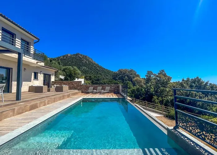 Tres Belle Neuve Vue Avec Piscine Chauffee Villa Sainte-Lucie de Porto-Vecchio